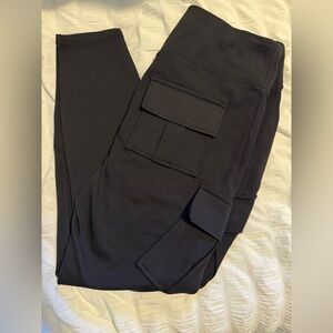 Halara highwaisted cargo leggings